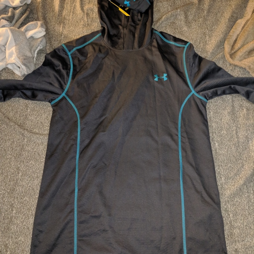NWT Under Armour Long Sleeve Hood Shirt